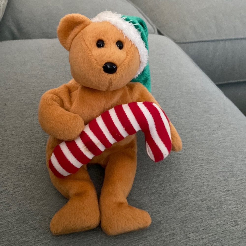 Ty Beanie Baby 2005 “Tasty” Christmas Teddy Bear with Candy Cane and Elf’s Hat